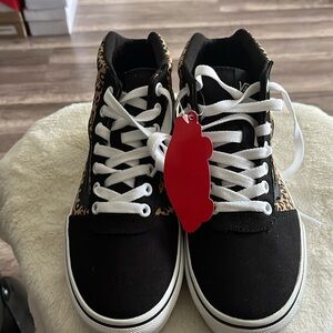 Vans Women's Ward Hi Platform Sneaker, Cheetah Black White, size 7.